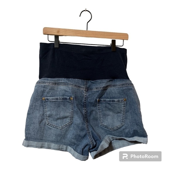Time and Tru Maternity Denim Shorts M - Picture 2 of 3